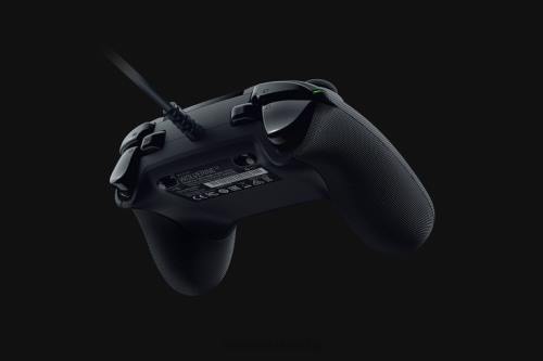 Console Razer Wolverine V2 Black 26T0162