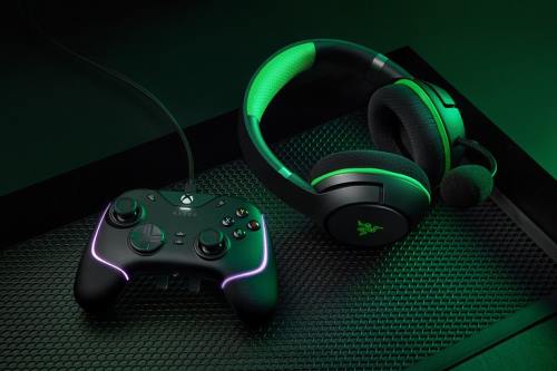 Console Razer Wolverine V2 Chroma Black 26T0160