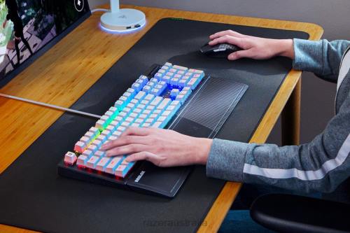 Keyboard Razer BlackWidow V3 - Green Switch - US - Roblox Edition White 26T059