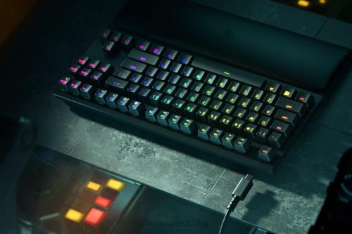 Keyboard Razer Huntsman V2 Tenkeyless - Clicky Optical Switch - US Black 26T071